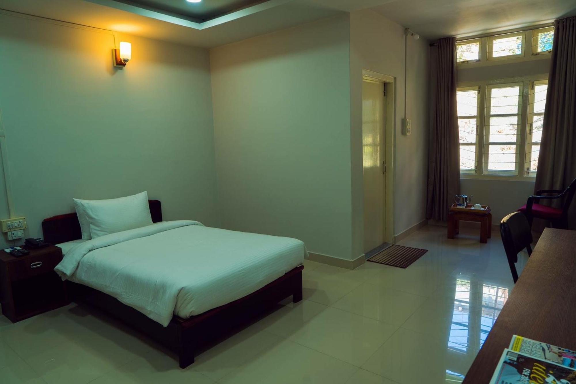Hotel Ariel Kohima Extérieur photo
